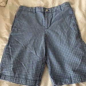 Plaid vineyard vines size 16 boys Bermuda shorts. Like new!